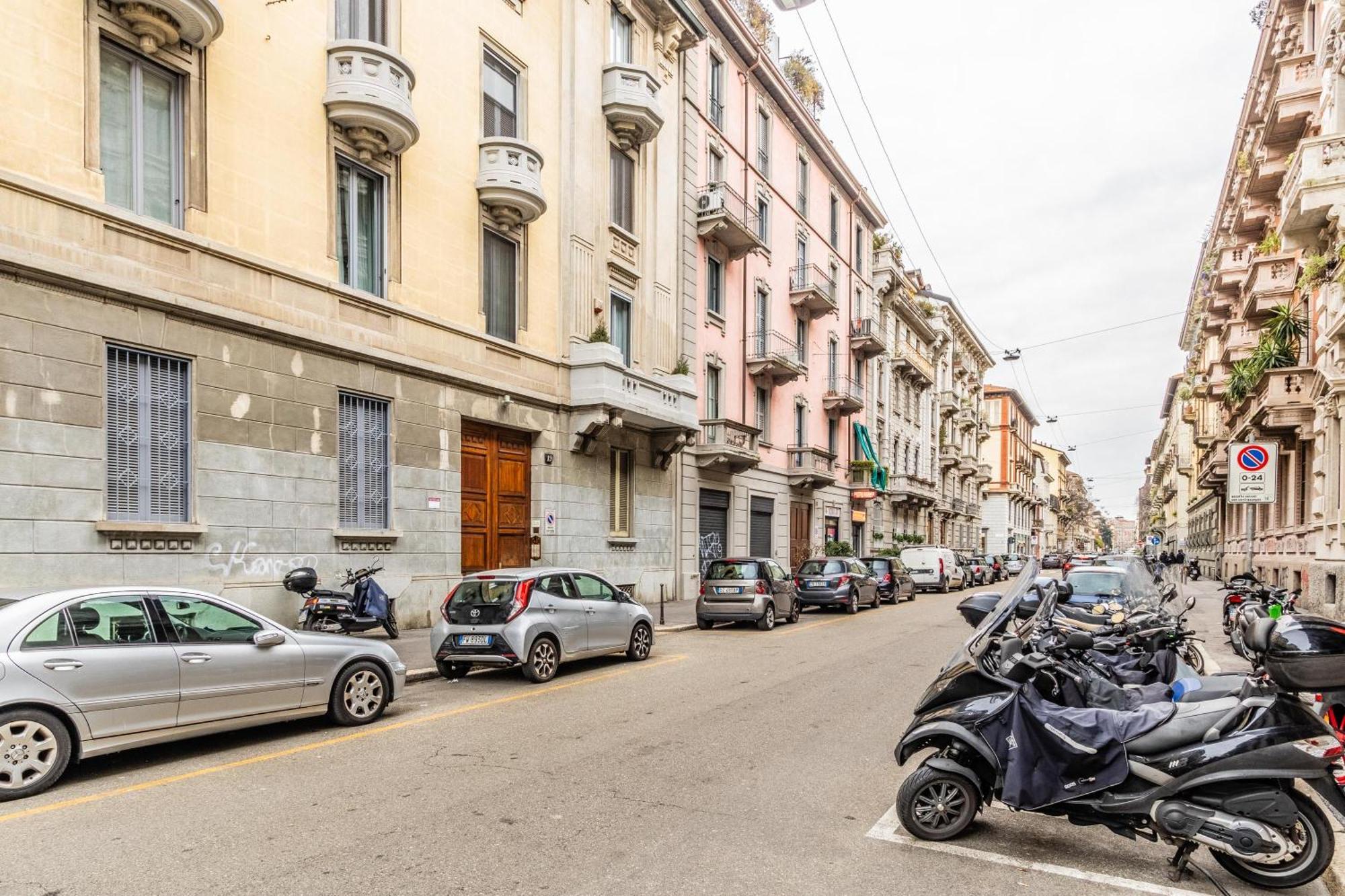 Apartamento Goldoni House - Duomo 2 K M - Porta Venezia - Linate Milán Exterior foto