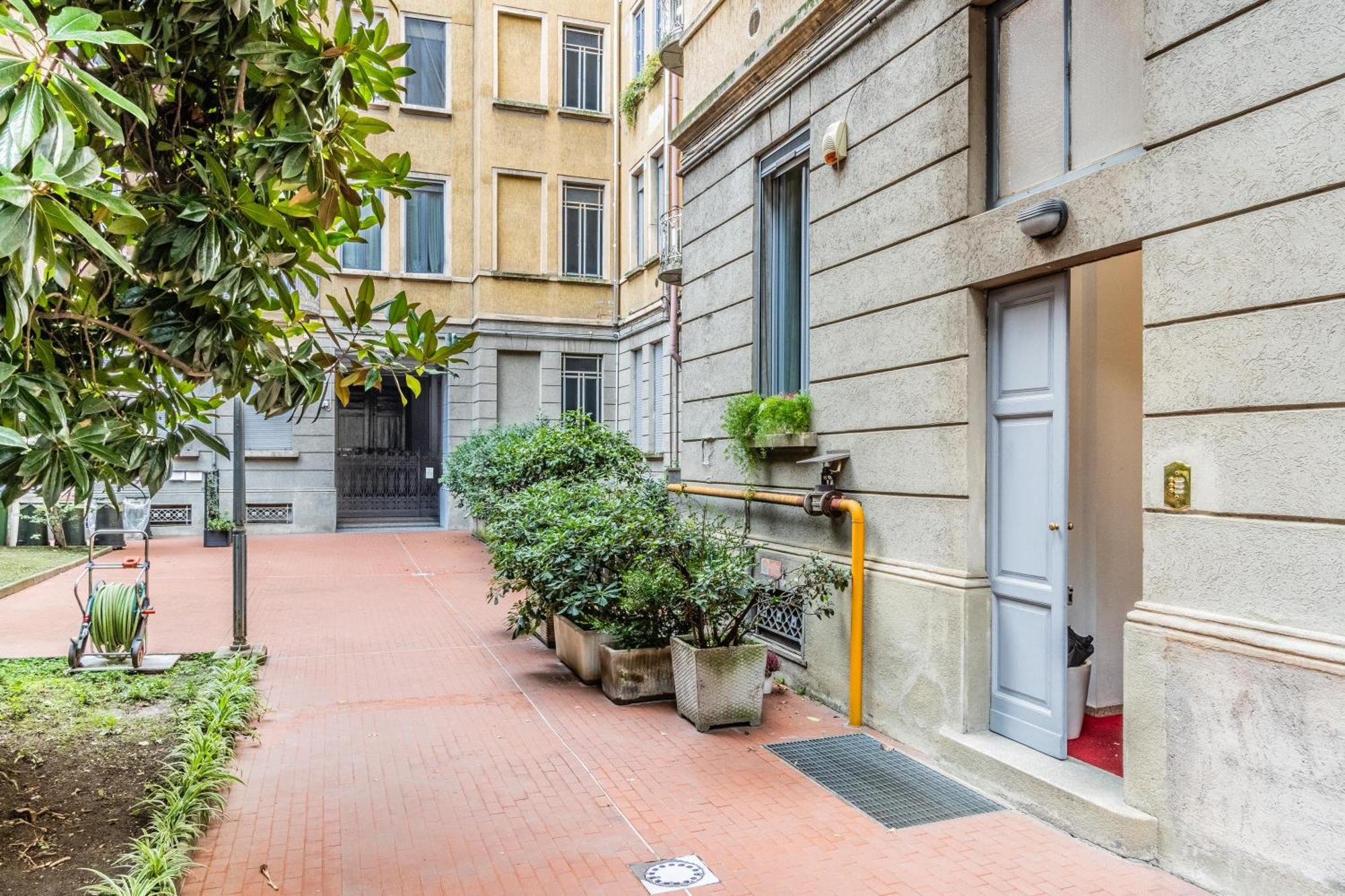 Apartamento Goldoni House - Duomo 2 K M - Porta Venezia - Linate Milán Exterior foto